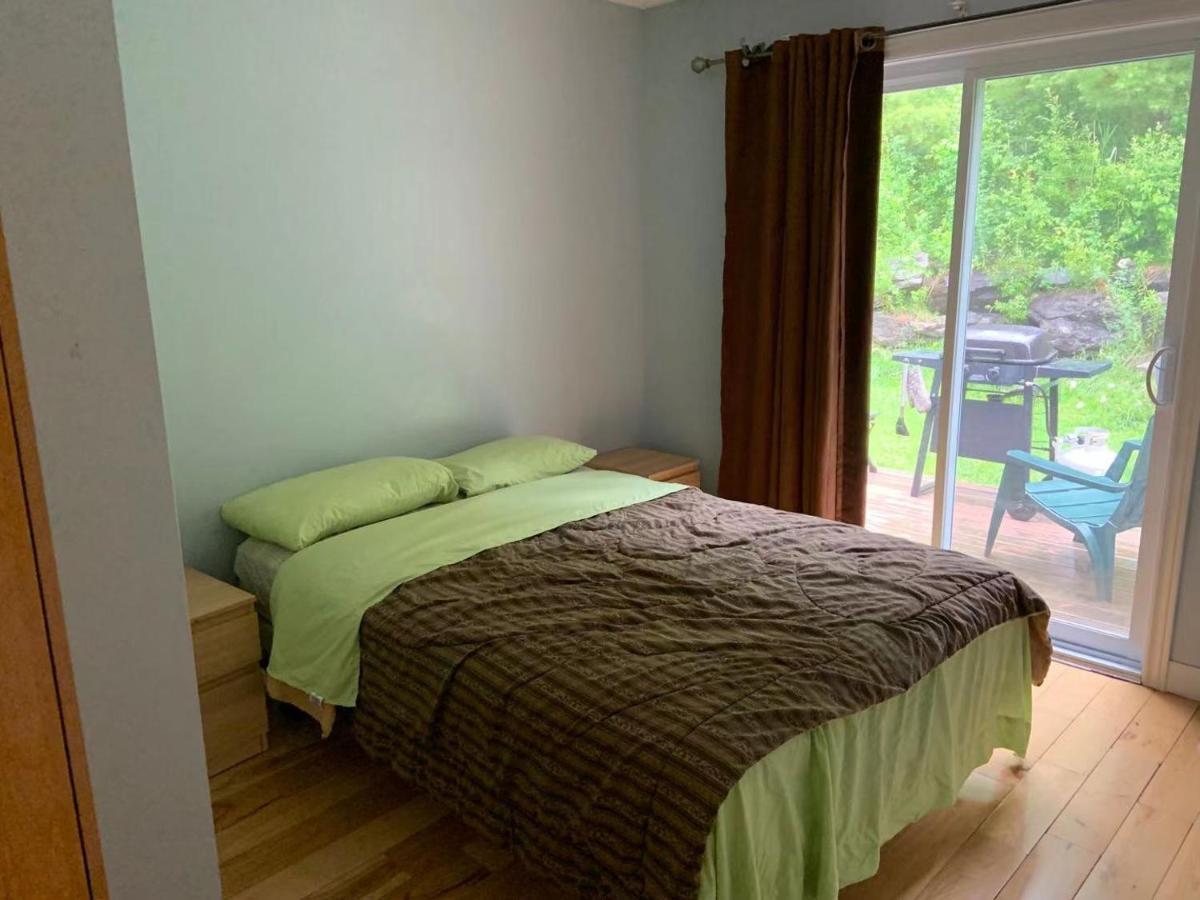 Motel & Chalets --Shefford-Waterloo- Habitation Forest מראה חיצוני תמונה