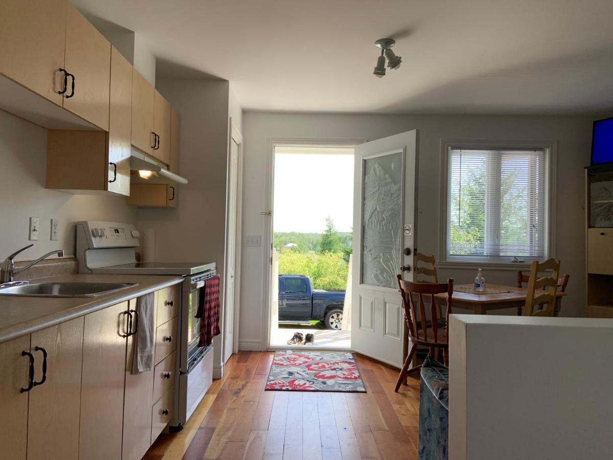 Motel & Chalets --Shefford-Waterloo- Habitation Forest מראה חיצוני תמונה