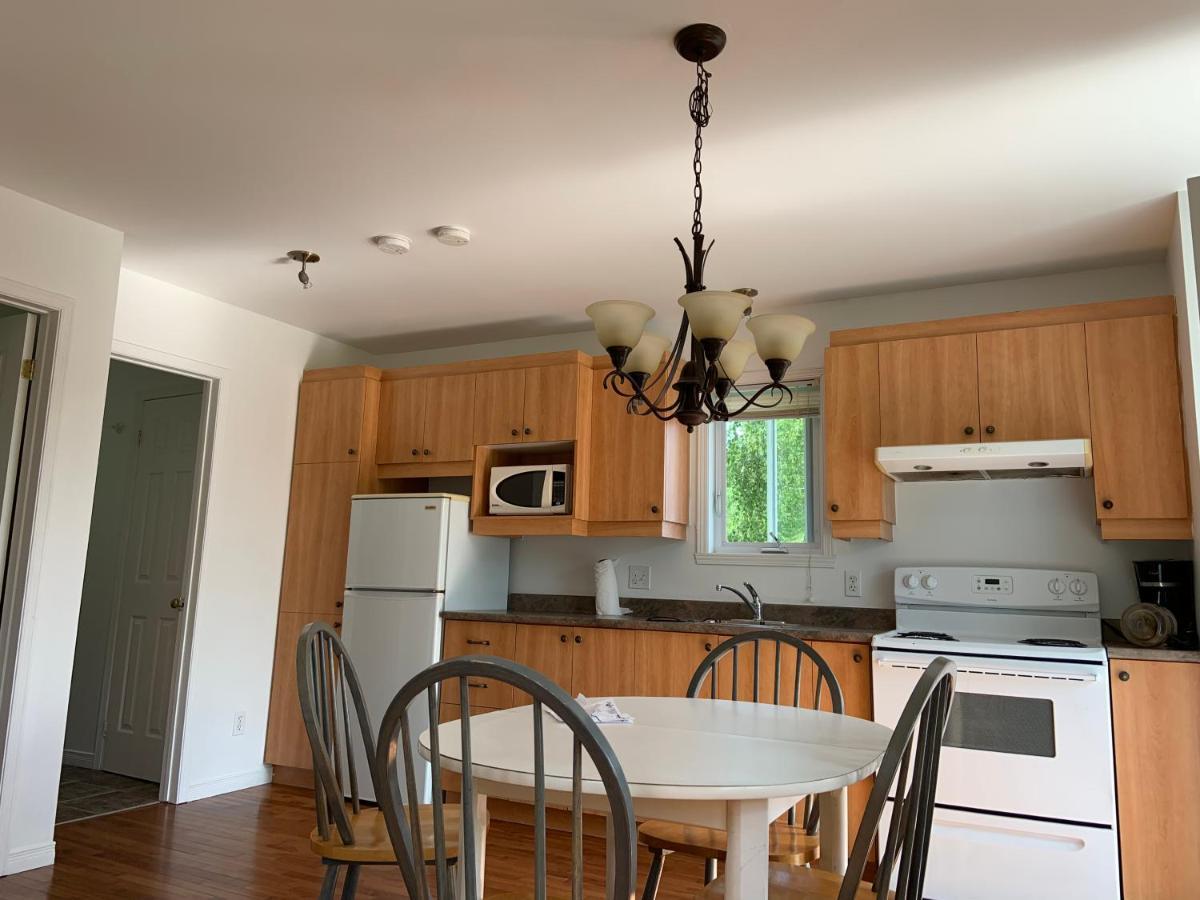 Motel & Chalets --Shefford-Waterloo- Habitation Forest מראה חיצוני תמונה