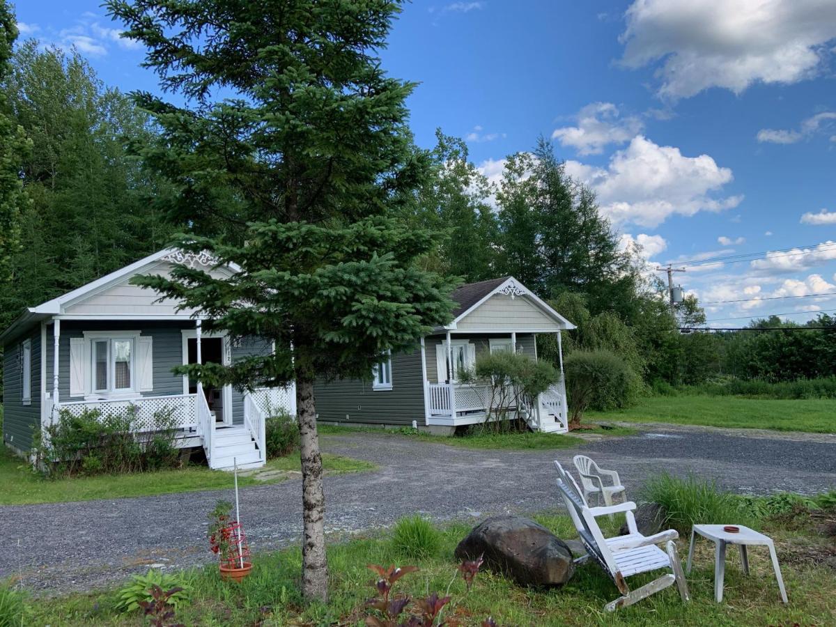 Motel & Chalets --Shefford-Waterloo- Habitation Forest מראה חיצוני תמונה