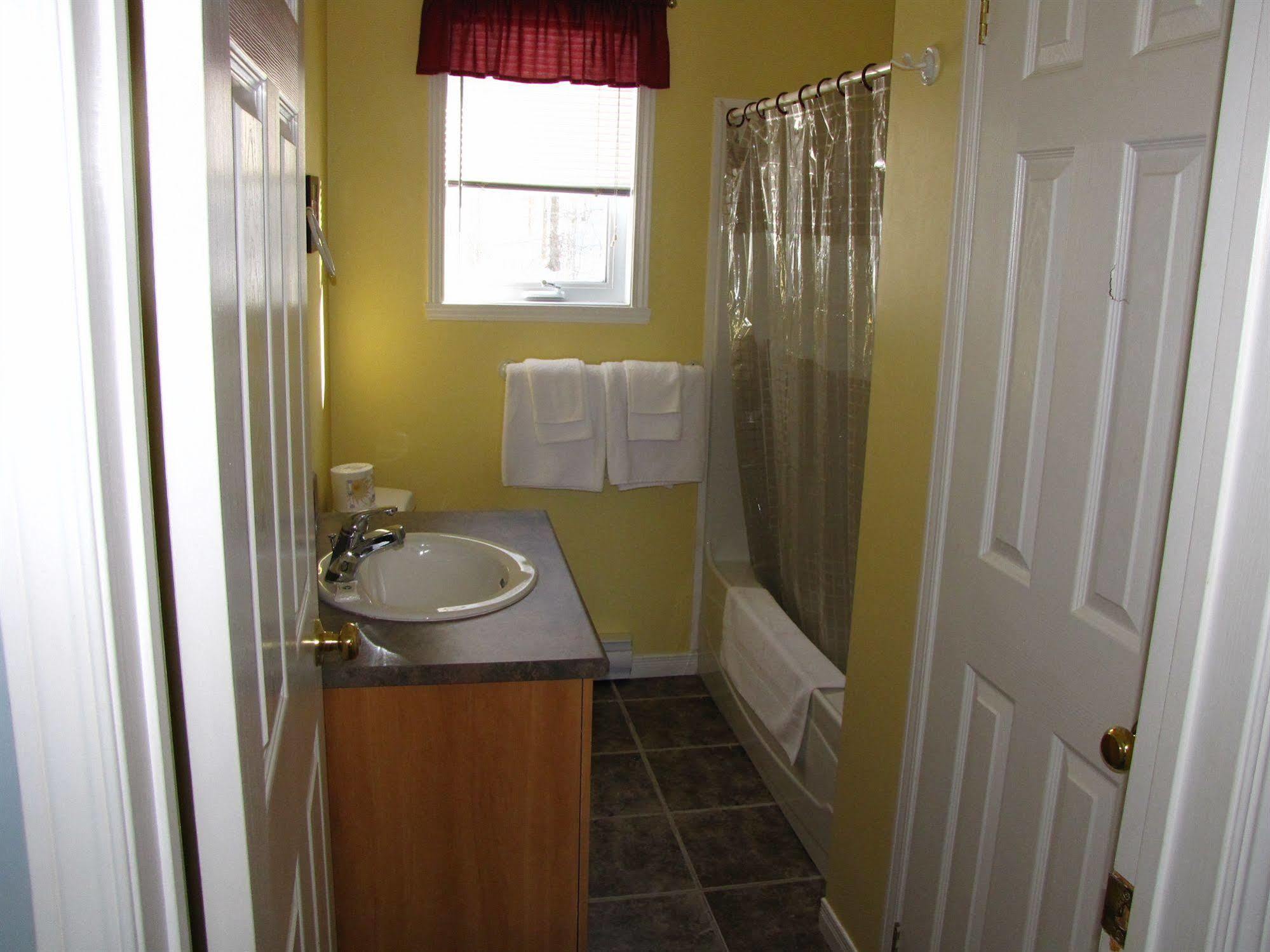 Motel & Chalets --Shefford-Waterloo- Habitation Forest מראה חיצוני תמונה
