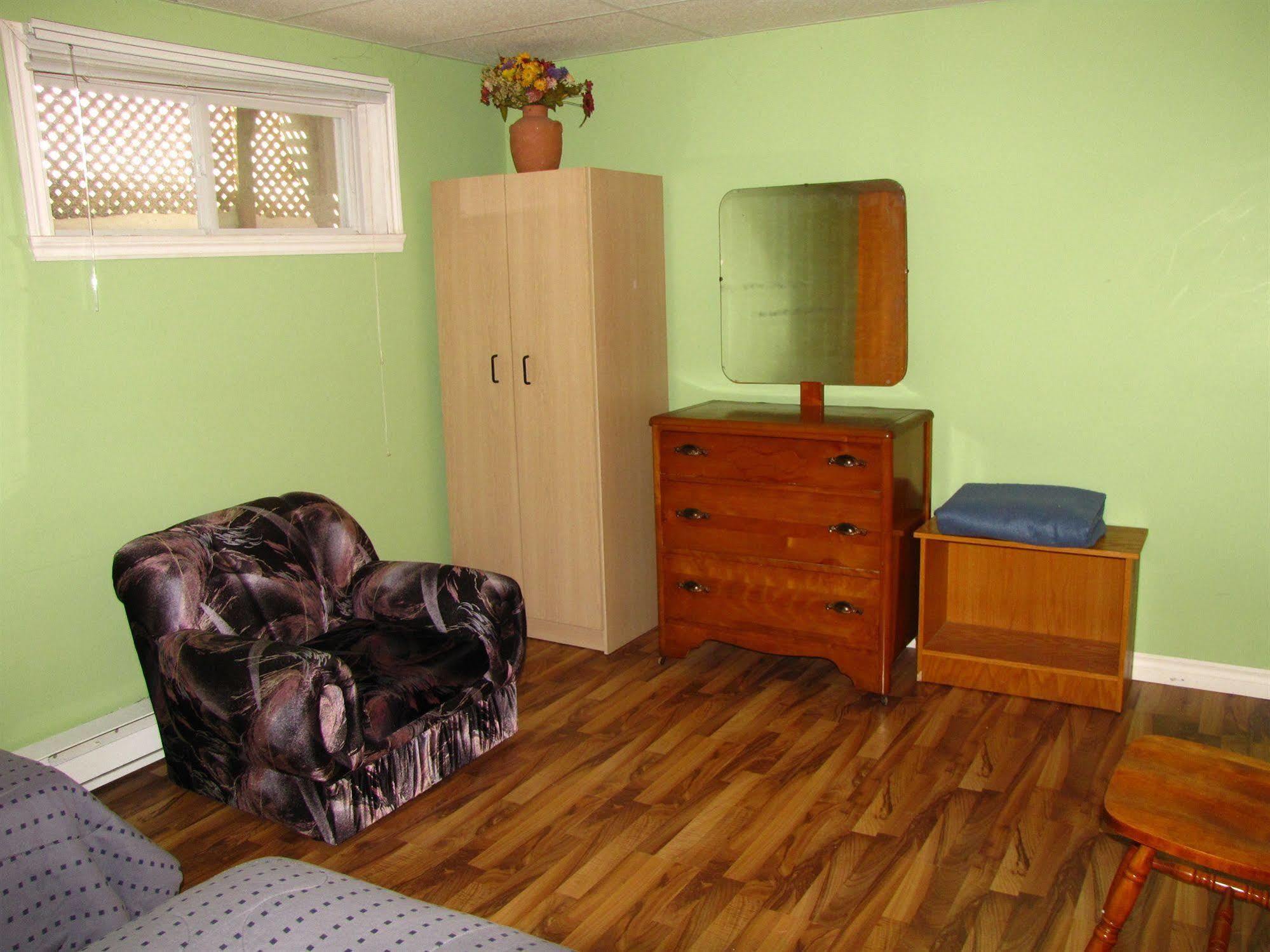 Motel & Chalets --Shefford-Waterloo- Habitation Forest מראה חיצוני תמונה